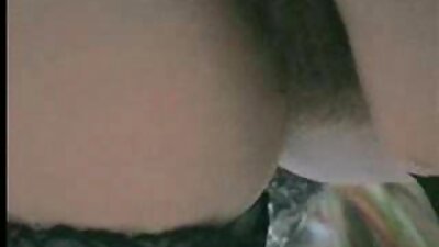 سوداء سكس اجنبي مترجم نار كبيرة أمي هو في الحب مع هذا الرجل الأبيض و قضيبه