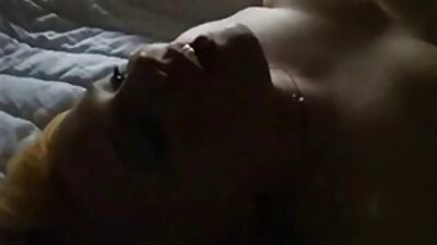 لانا رودس ترتدي قبعات الركبة سكس مترجم اجنبى للحصول على الحلق